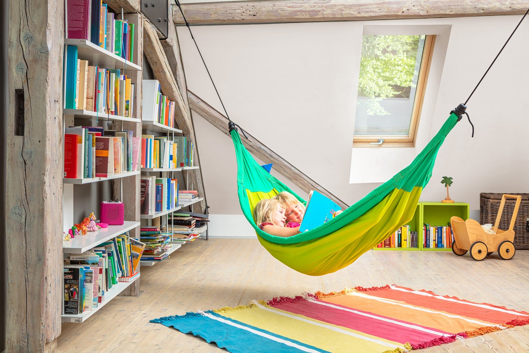 How Hammocks Aid Children with Sensory Processing Disorder